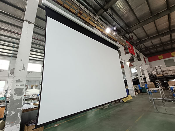 Does Manual Lifting Screen Need an Urgent Safety Upgrade?